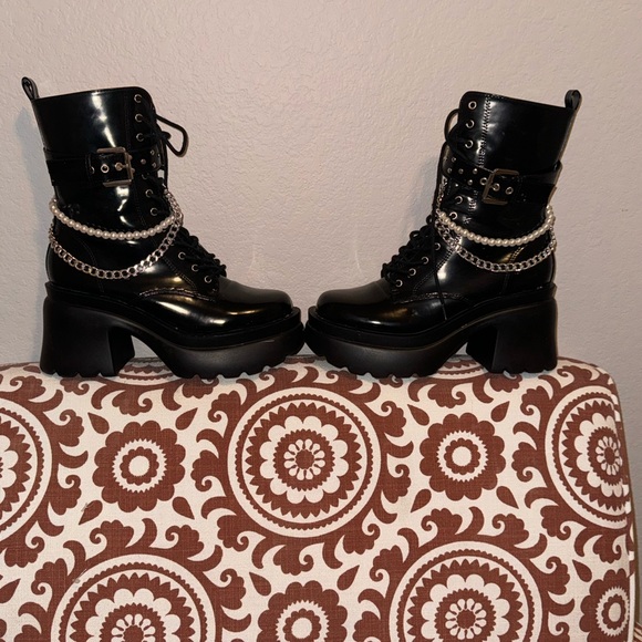 Forever 21 Boots - Picture 2 of 4